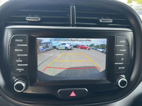 Used 2021 Kia Soul LX image 15
