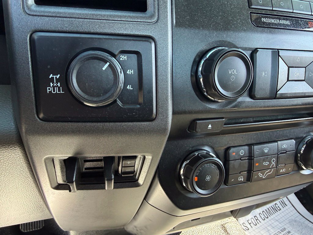 Used 2018 Ford F250 XL w/ Power Equipment Group AWD/4WD image 14