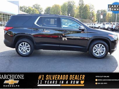 Used 2021 Chevrolet Traverse LT