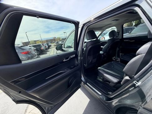 Used 2021 Hyundai Palisade Limited image 25