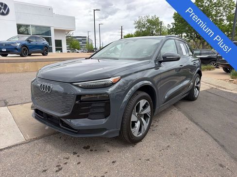 Used 2025 Audi Q6 e-tron Premium Plus w/ Premium Plus AWD/4WD image 1