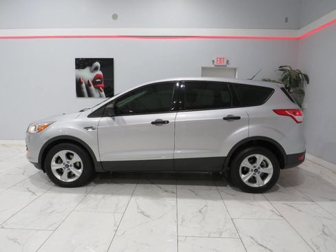 Used 2016 Ford Escape S image 6