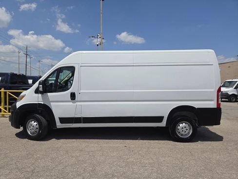 Used 2023 RAM ProMaster 2500 FWD image 11