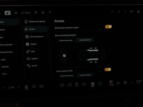 Used 2024 Rivian R1S Adventure AWD/4WD image 44