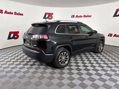 Used 2019 Jeep Cherokee Latitude Plus w/ Comfort/Convenience Group AWD/4WD image 7