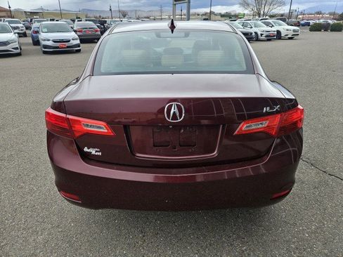 Used 2014 Acura ILX w/ Technology Package image 4