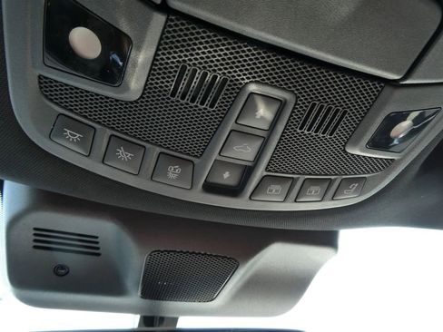 Used 2022 Lincoln Navigator L Reserve w/ Equipment Group 201A image 32