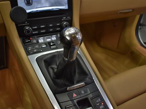 Used 2017 Porsche 911 Carrera 4S AWD/4WD image 15