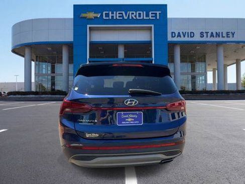 Used 2022 Hyundai Santa Fe SE w/ Cargo Package FWD image 7
