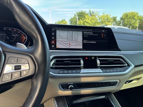 Used 2022 BMW X5 sDrive40i w/ Luxury Seating Package RWD image 18