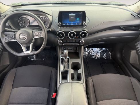 Used 2025 Nissan Sentra SV image 10