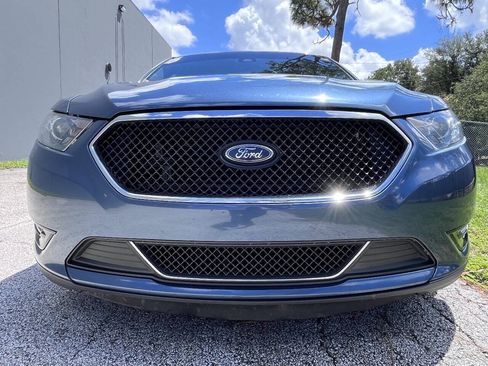 Used 2018 Ford Taurus SHO AWD/4WD image 18