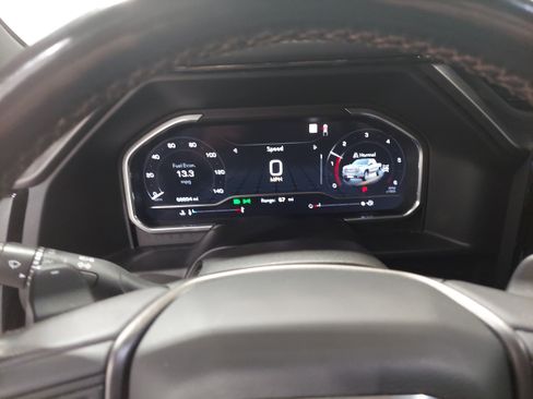 Used 2022 GMC Sierra 1500 AT4 w/ AT4 Preferred Package AWD/4WD image 9