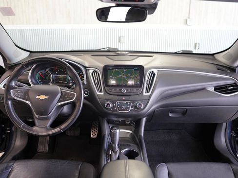 Used 2016 Chevrolet Malibu Hybrid w/ Leather Package FWD image 17