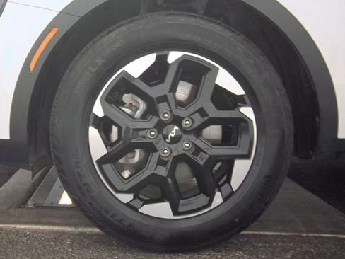 Used 2025 Kia Sorento S w/ Panoramic Sunroof Package image 11