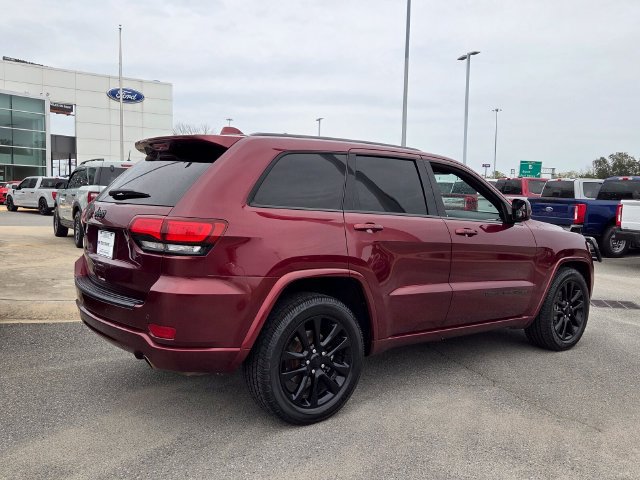 Used 2020 Jeep Grand Cherokee Altitude RWD image 13