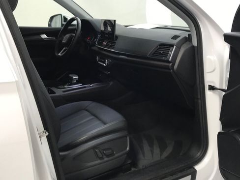 Used 2023 Audi Q5 2.0T Premium w/ Convenience Package AWD/4WD image 17