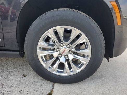 New 2026 GMC Yukon XL Denali w/ Sun & Power Step Package image 6