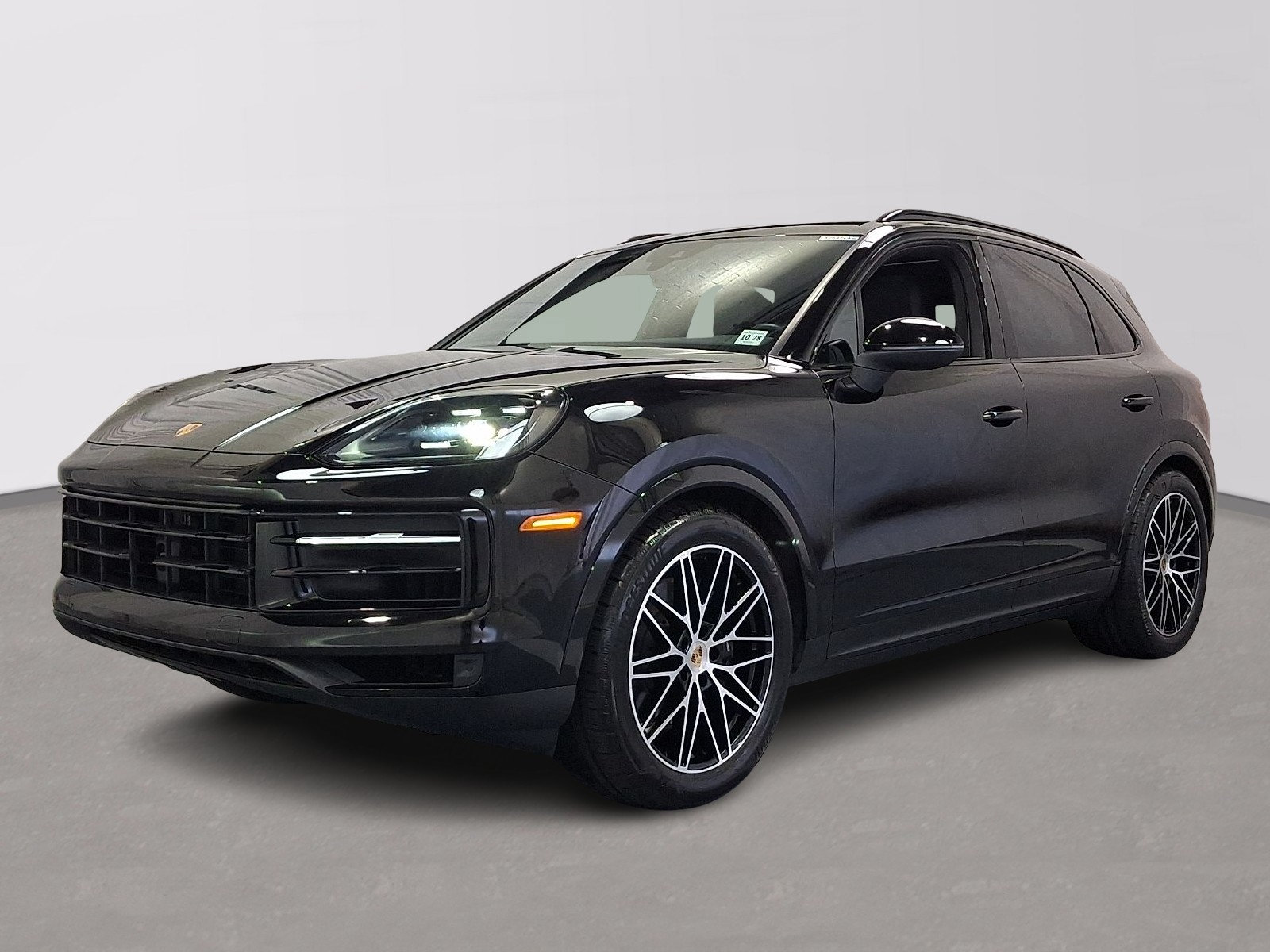 Used 2024 Porsche Cayenne AWD/4WD image 1