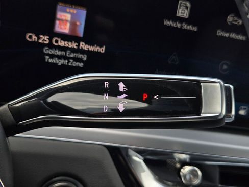 Certified 2025 Cadillac Lyriq Luxury image 24