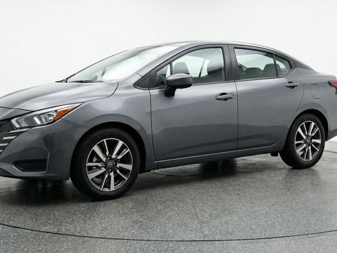 Used 2025 Nissan Versa SV FWD image 3