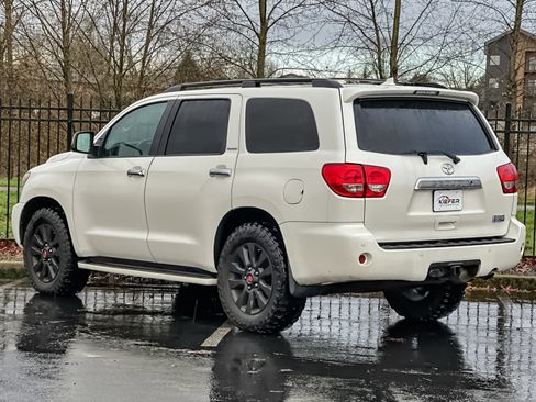 Used 2014 Toyota Sequoia Platinum image 6