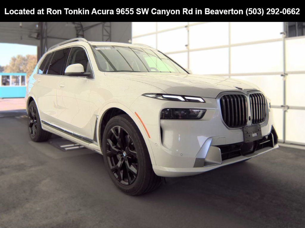 Used 2026 BMW X7 xDrive40i AWD/4WD image 1