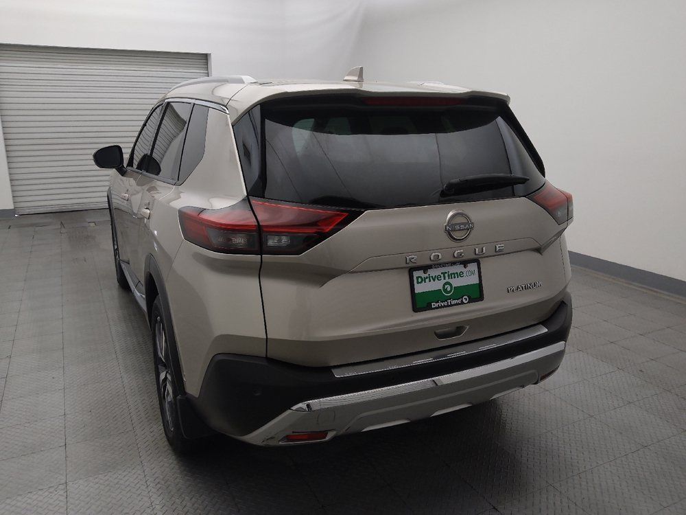Used 2023 Nissan Rogue Platinum FWD image 6
