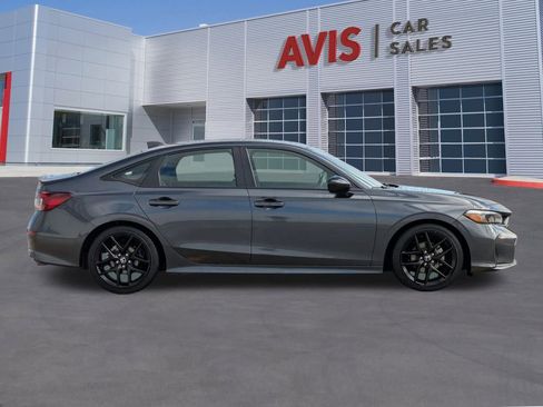 Used 2025 Honda Civic Sport image 5