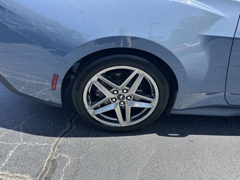 Used 2024 Ford Mustang Coupe RWD image 18