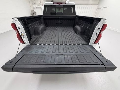 Certified 2023 Chevrolet Silverado 1500 LTZ w/ LTZ Premium Package AWD/4WD image 25