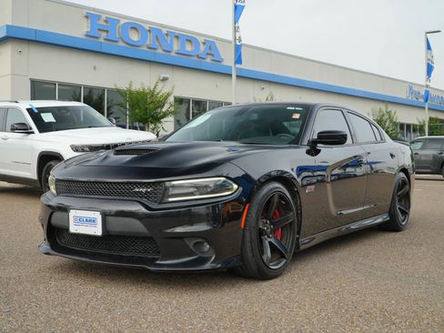 Used 2018 Dodge Charger SRT w/ Harman/Kardon Audio Group RWD image 1