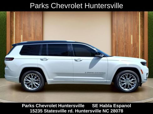 Used 2023 Jeep Grand Cherokee L Summit w/ Advanced Protech Group IV AWD/4WD image 35