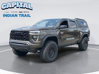 Used 2025 GMC Canyon Elevation w/ Convenience Package