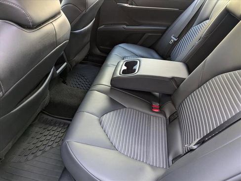 Used 2024 Toyota Camry SE image 17