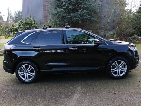 Used 2016 Ford Edge Titanium image 13