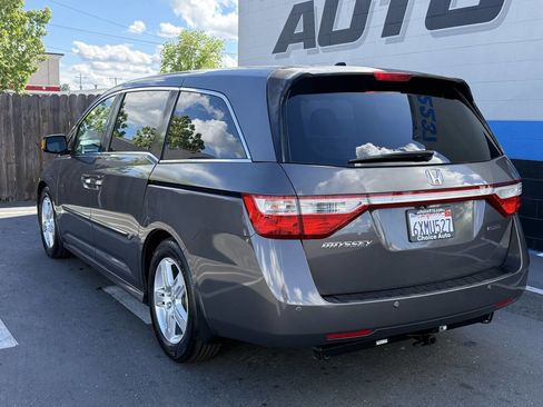 Used 2012 Honda Odyssey Touring image 4