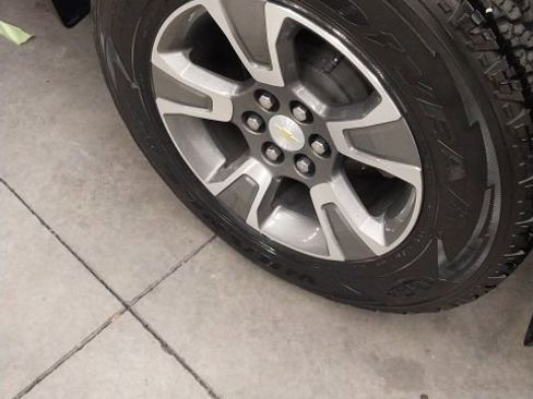 Used 2019 Chevrolet Colorado Z71 image 7