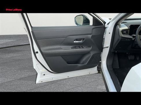 New 2026 Nissan Kicks SV w/ SV Premium Package FWD image 12