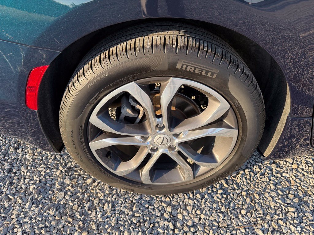Used 2025 Chrysler Pacifica Pinnacle FWD image 38
