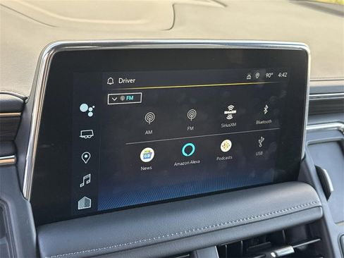 Used 2024 Chevrolet Suburban LT image 12