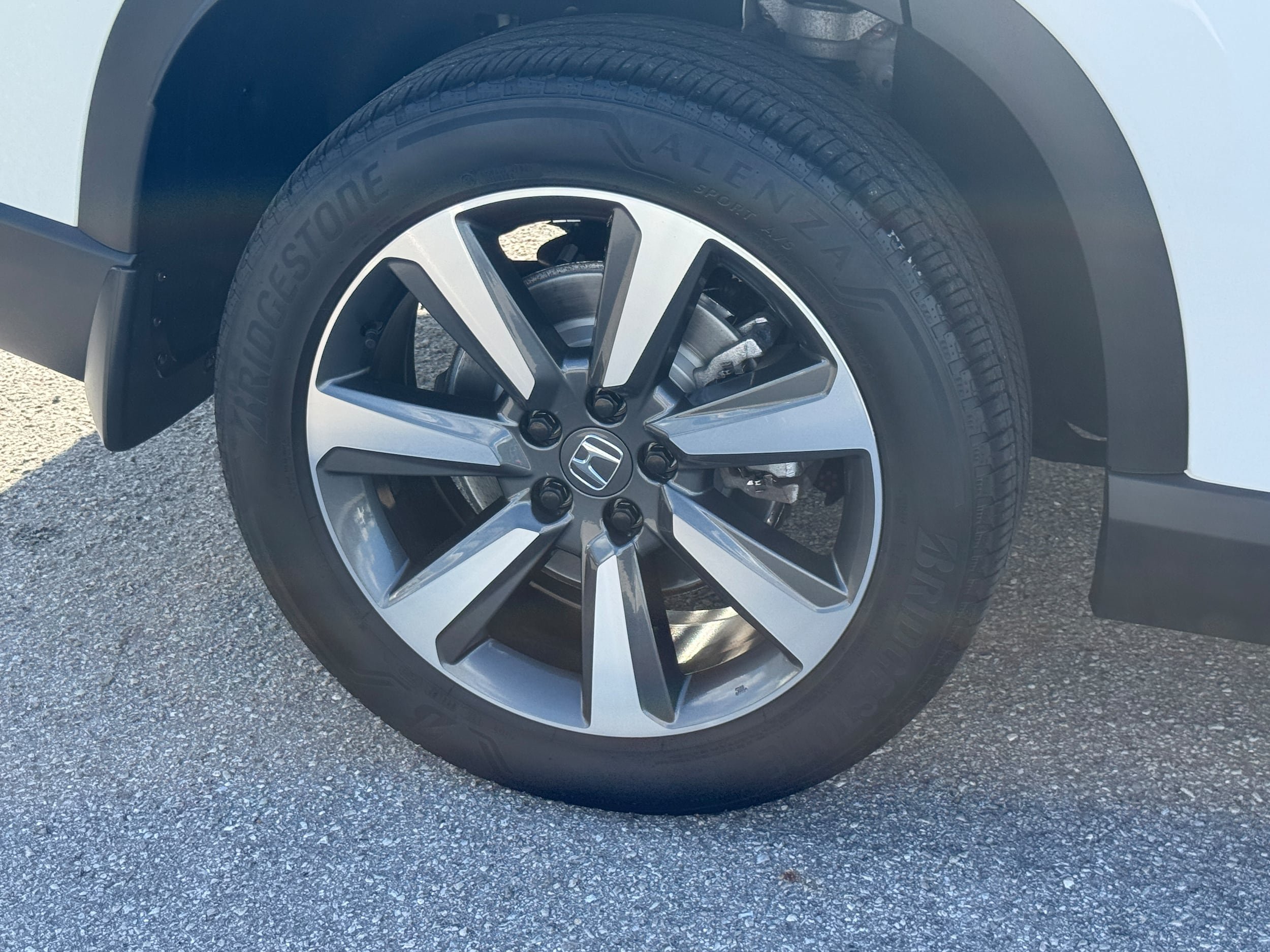 Used 2023 Honda Pilot Elite image 5