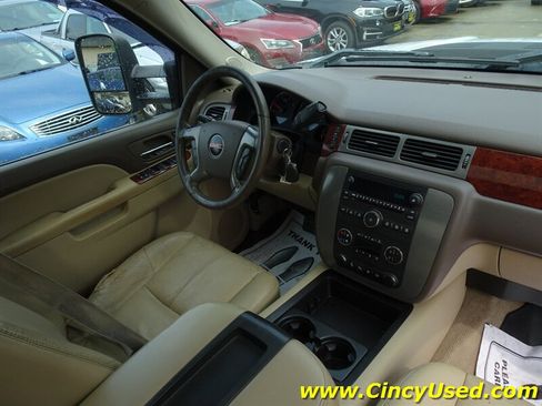 Used 2011 GMC Sierra 3500 SLT w/ SLT Convenience Package AWD/4WD image 17