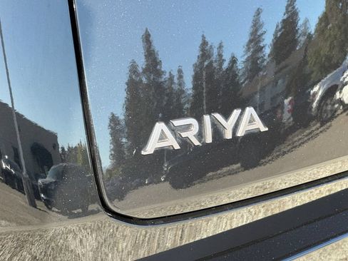Used 2024 Nissan Ariya AWD image 27