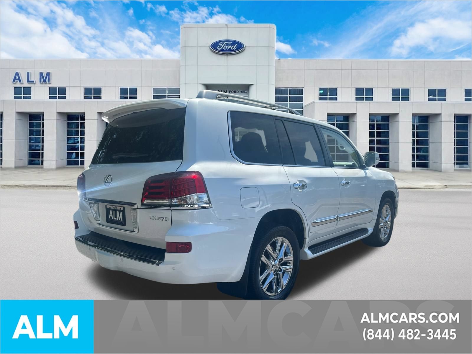 Used 2015 Lexus LX 570 4WD w/ Luxury Package image 5