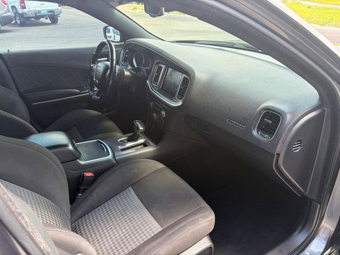 Used 2019 Dodge Charger Scat Pack RWD image 13