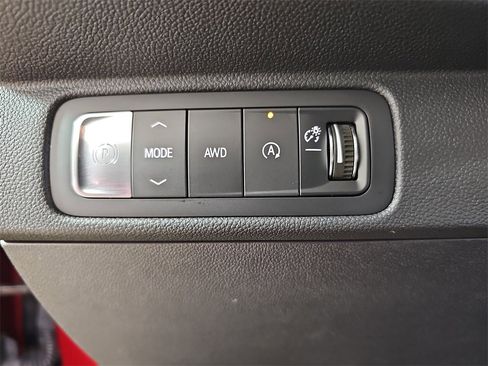 Certified 2024 Chevrolet Traverse LT w/ Trailering Package image 33