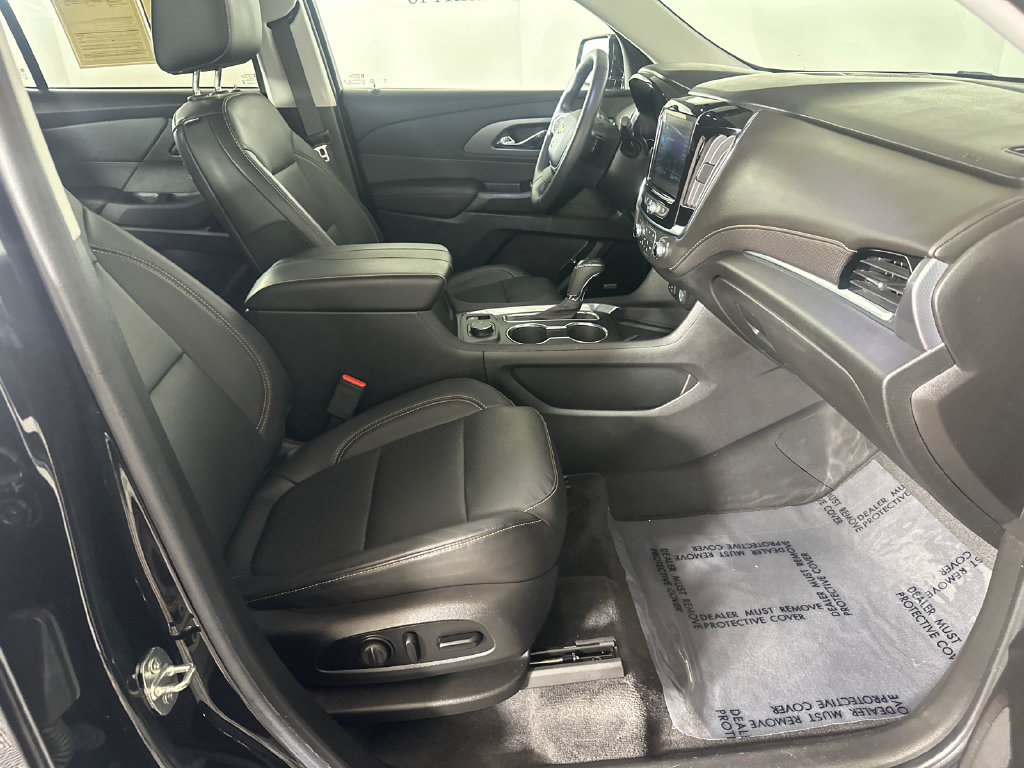 Used 2020 Chevrolet Traverse Premier w/ LPO, 'HIT The Road' Package FWD image 13