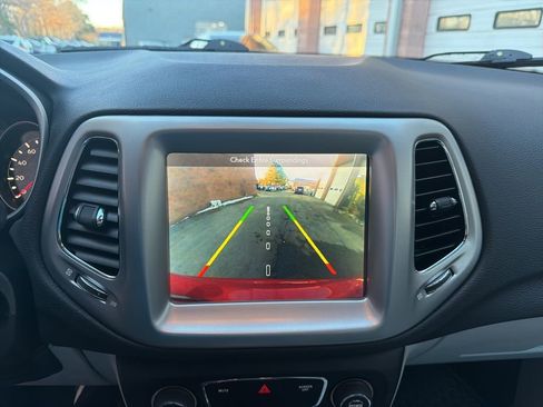 Used 2018 Jeep Compass Latitude w/ Popular Equipment Group image 19