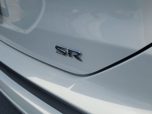 Certified 2021 Nissan Kicks SR w/ Interior Electronics Package image 8